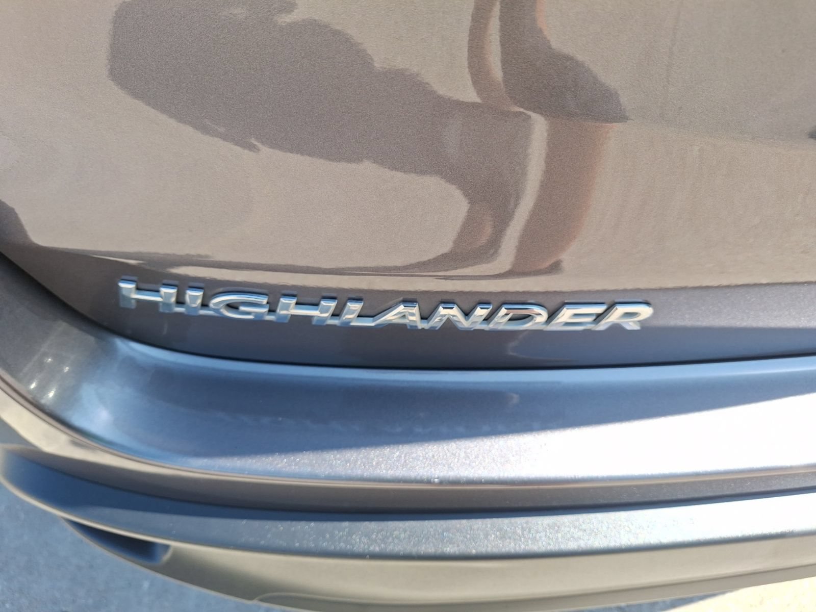 Used 2019 Toyota Highlander Plus FWD image 13