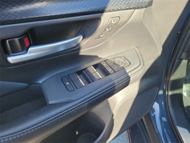 Used 2025 Toyota Grand Highlander AWD Hybrid image 13