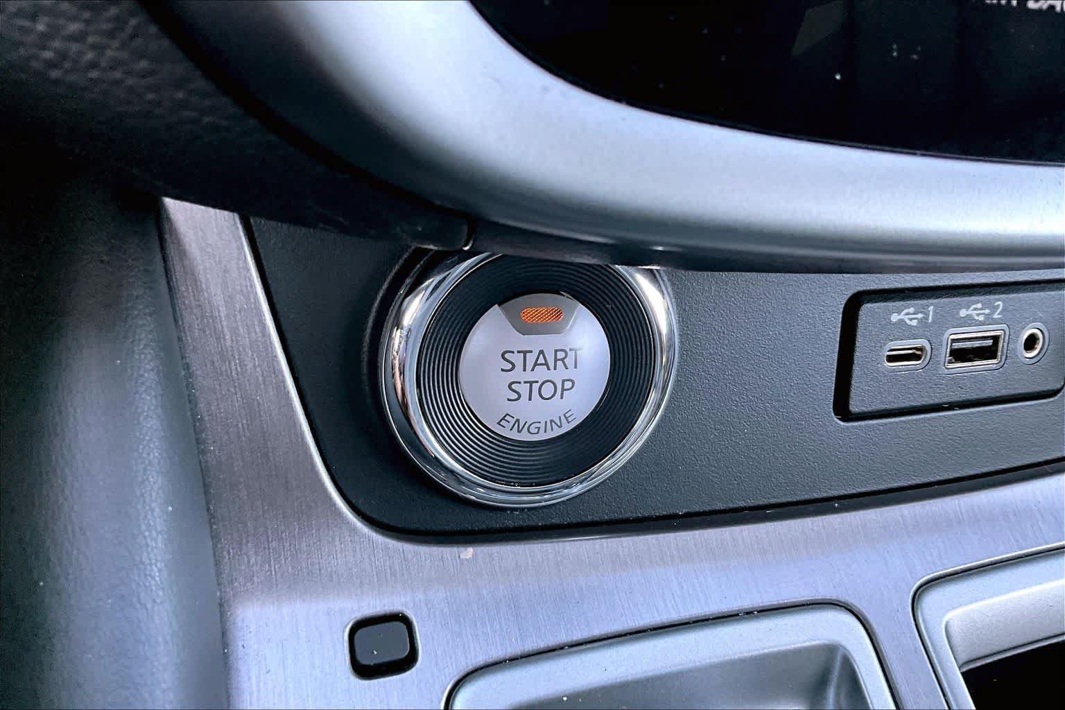 Used 2024 Nissan Murano SV w/ SV Midnight Edition Package FWD image 56