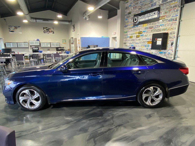 Used 2020 Honda Accord EX image 3