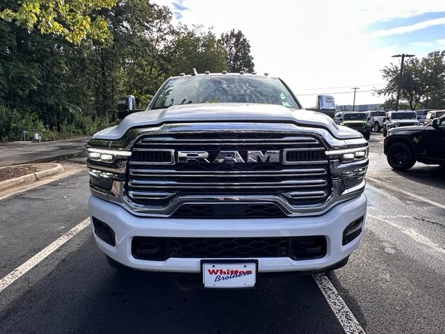 New 2026 RAM 3500 Laramie AWD/4WD image 9