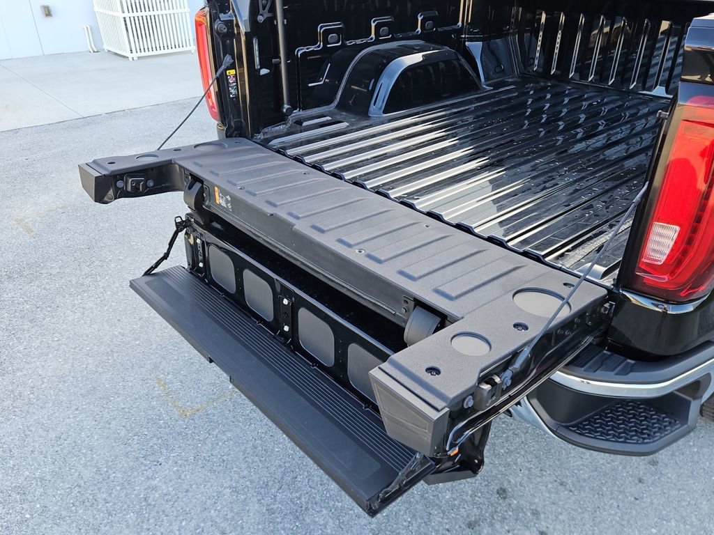 Used 2023 GMC Sierra 1500 SLT w/ SLT Premium Package image 31