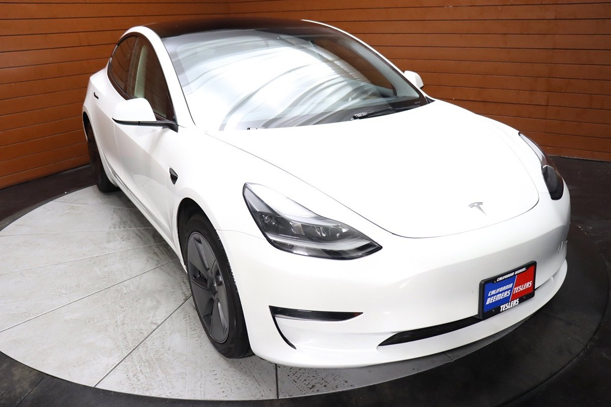 Used 2023 Tesla Model 3 Standard Range RWD image 16