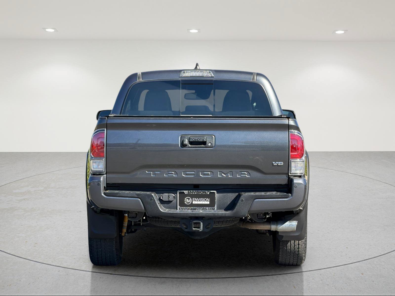 Used 2020 Toyota Tacoma TRD Off-Road w/ Technology Package RWD image 4