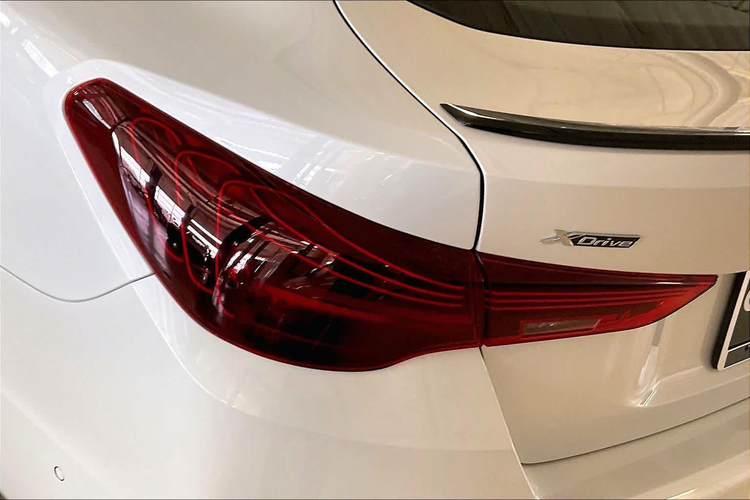 New 2026 BMW 430i xDrive w/ M Sport Package AWD/4WD image 14