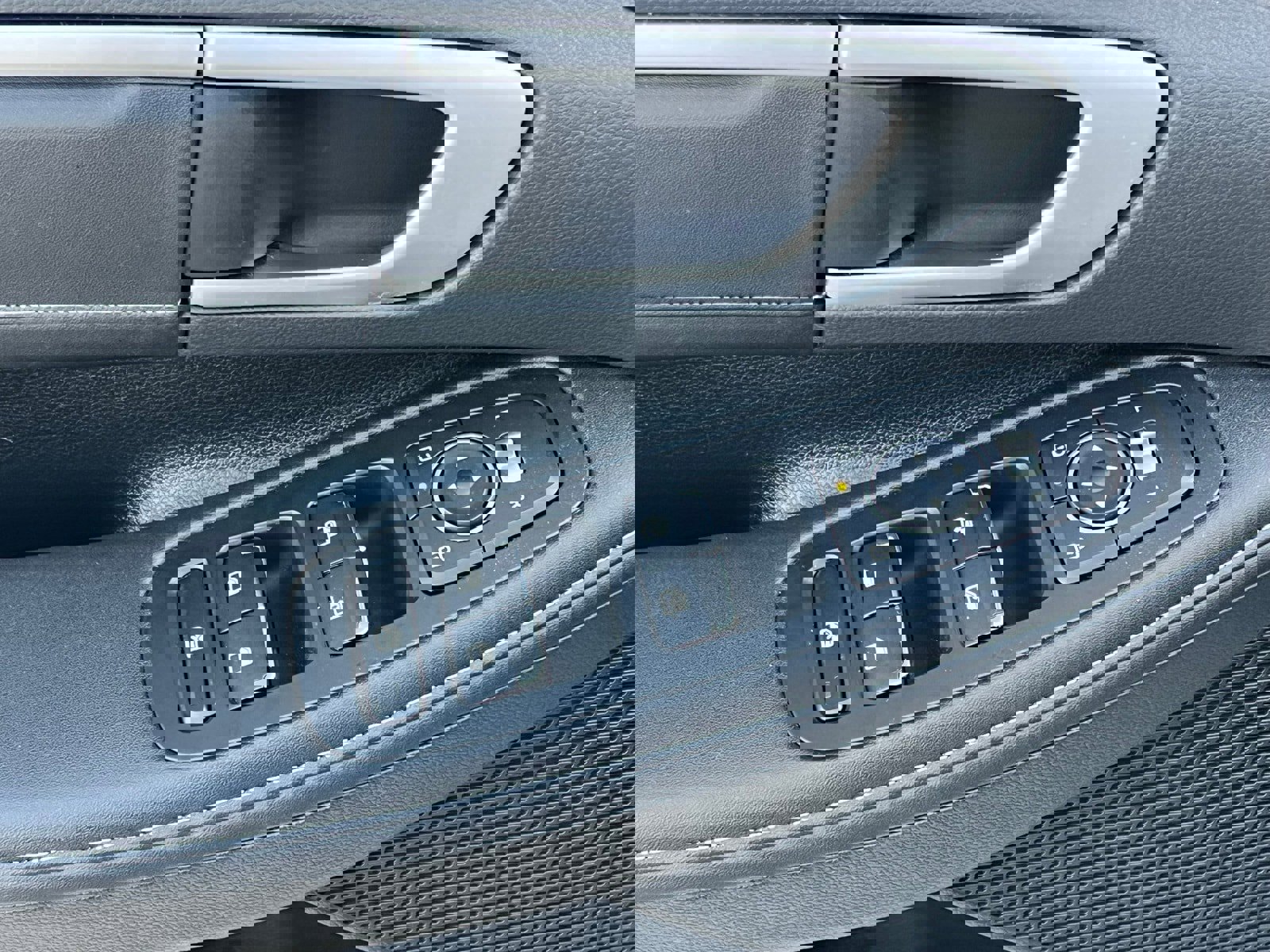 Used 2024 Hyundai Sonata Limited image 26