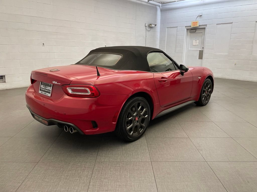 Used 2018 FIAT 124 Spider Abarth w/ Convenience Group RWD image 7