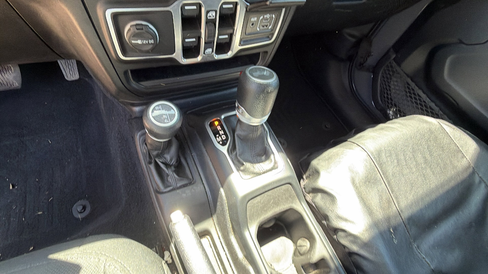 Used 2021 Jeep Wrangler Unlimited Sport AWD/4WD image 30