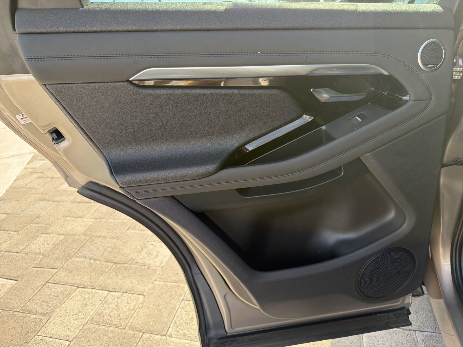 Used 2023 Land Rover Range Rover Evoque R-Dynamic SE image 88