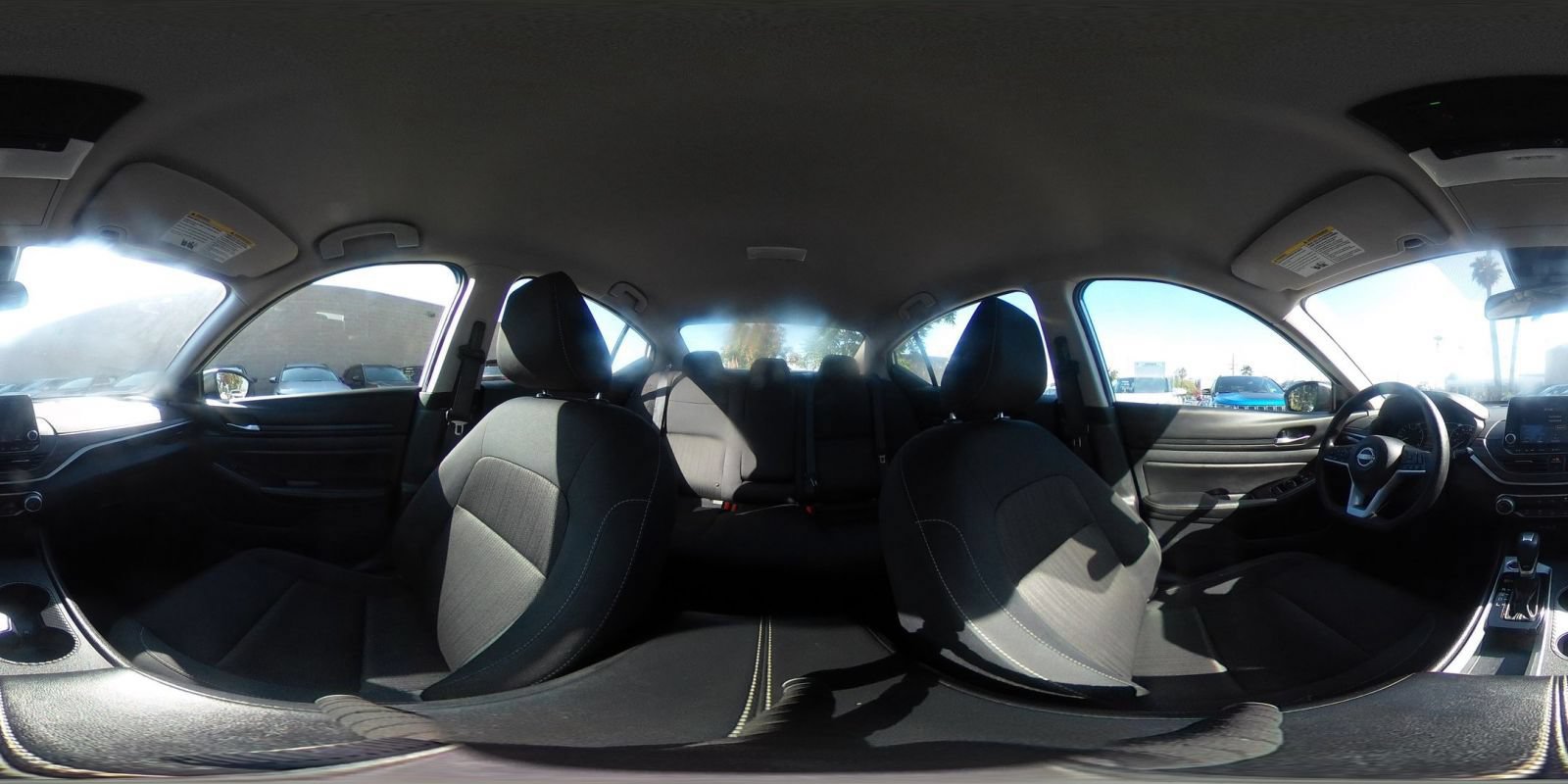 Used 2025 Nissan Altima 2.5 SV FWD image 41