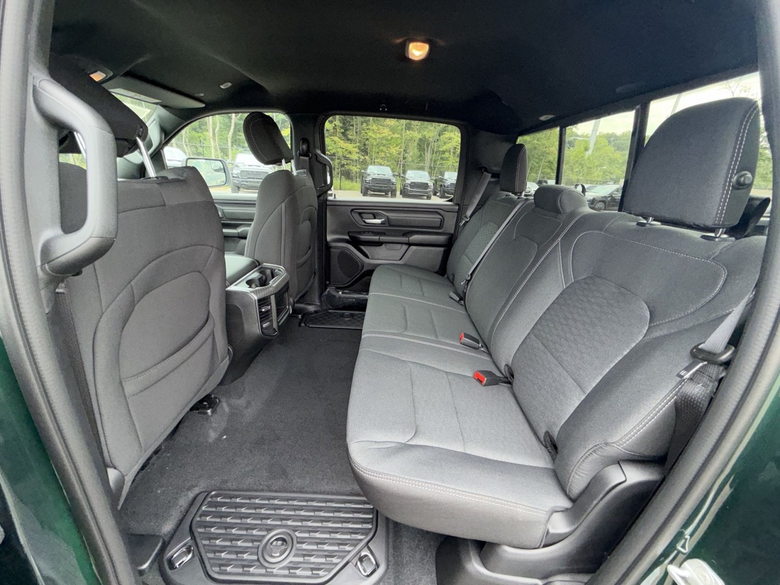 New 2026 RAM 1500 Express AWD/4WD image 23