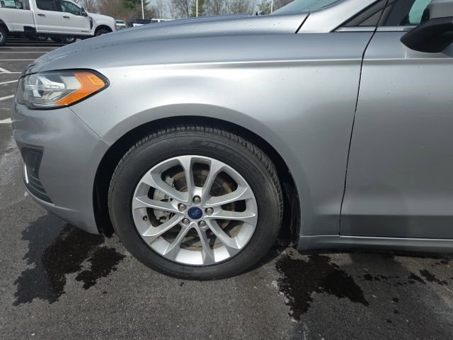 Used 2020 Ford Fusion SE FWD image 13