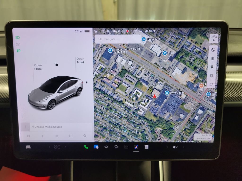 Used 2018 Tesla Model 3 Long Range image 17