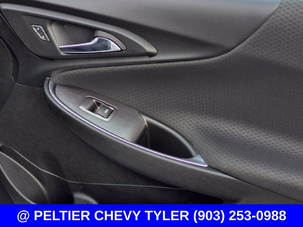 Used 2018 Chevrolet Malibu LT FWD image 13