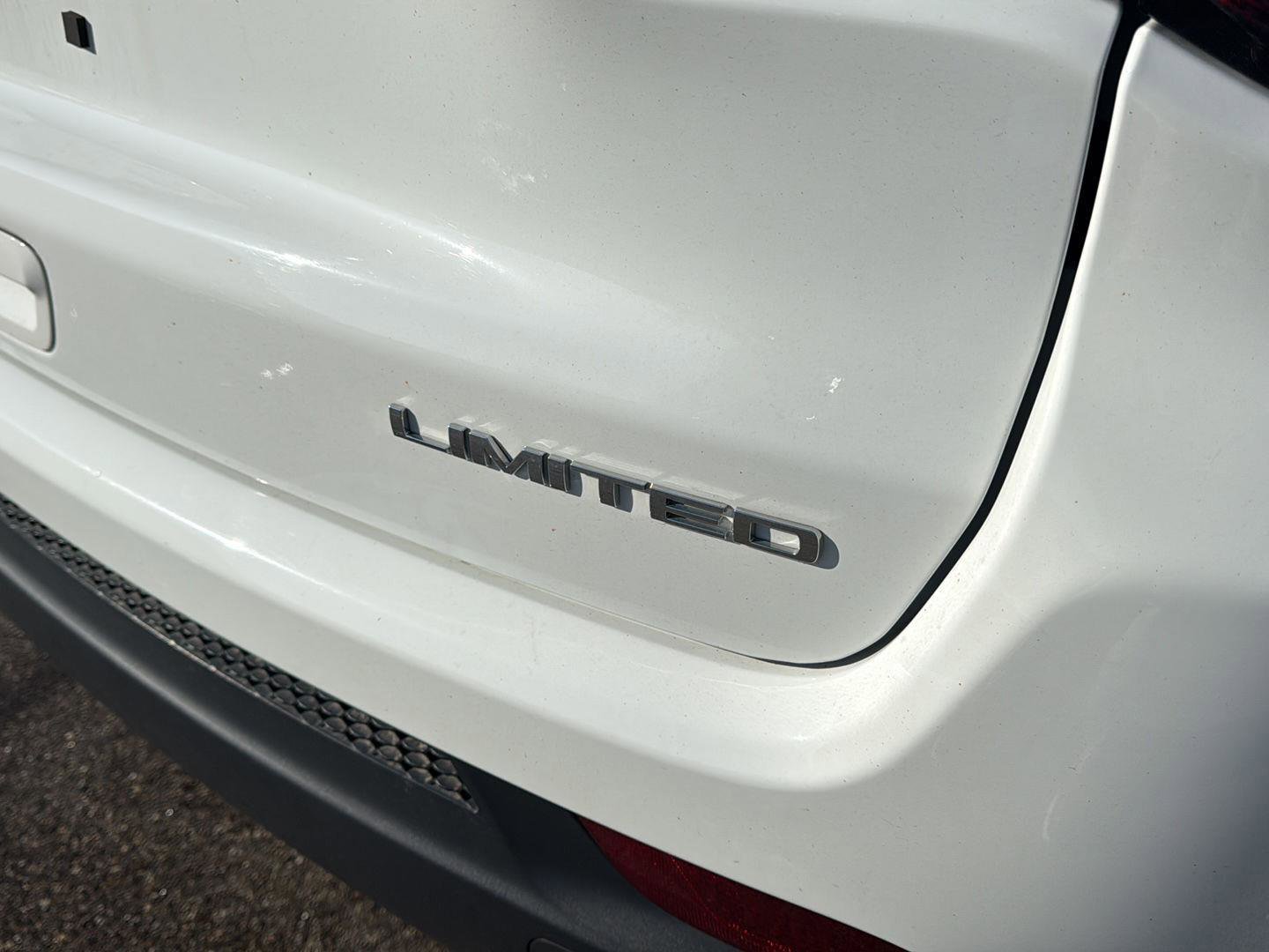 Used 2023 Jeep Compass Limited image 5