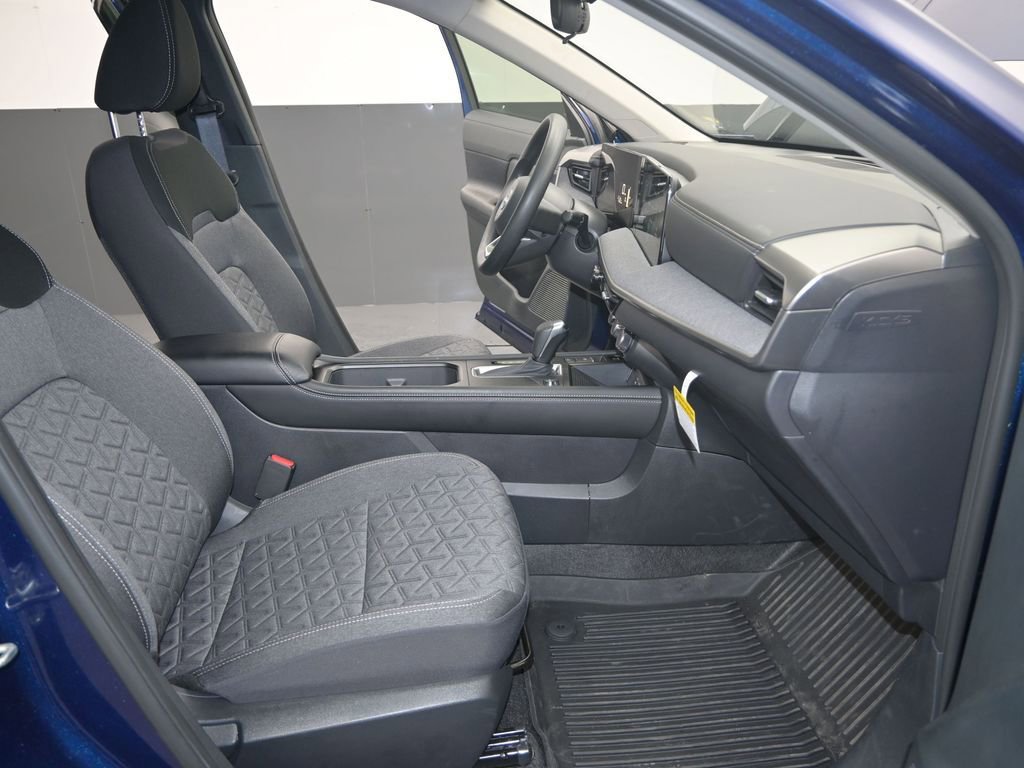Certified 2025 Nissan Kicks SV image 23