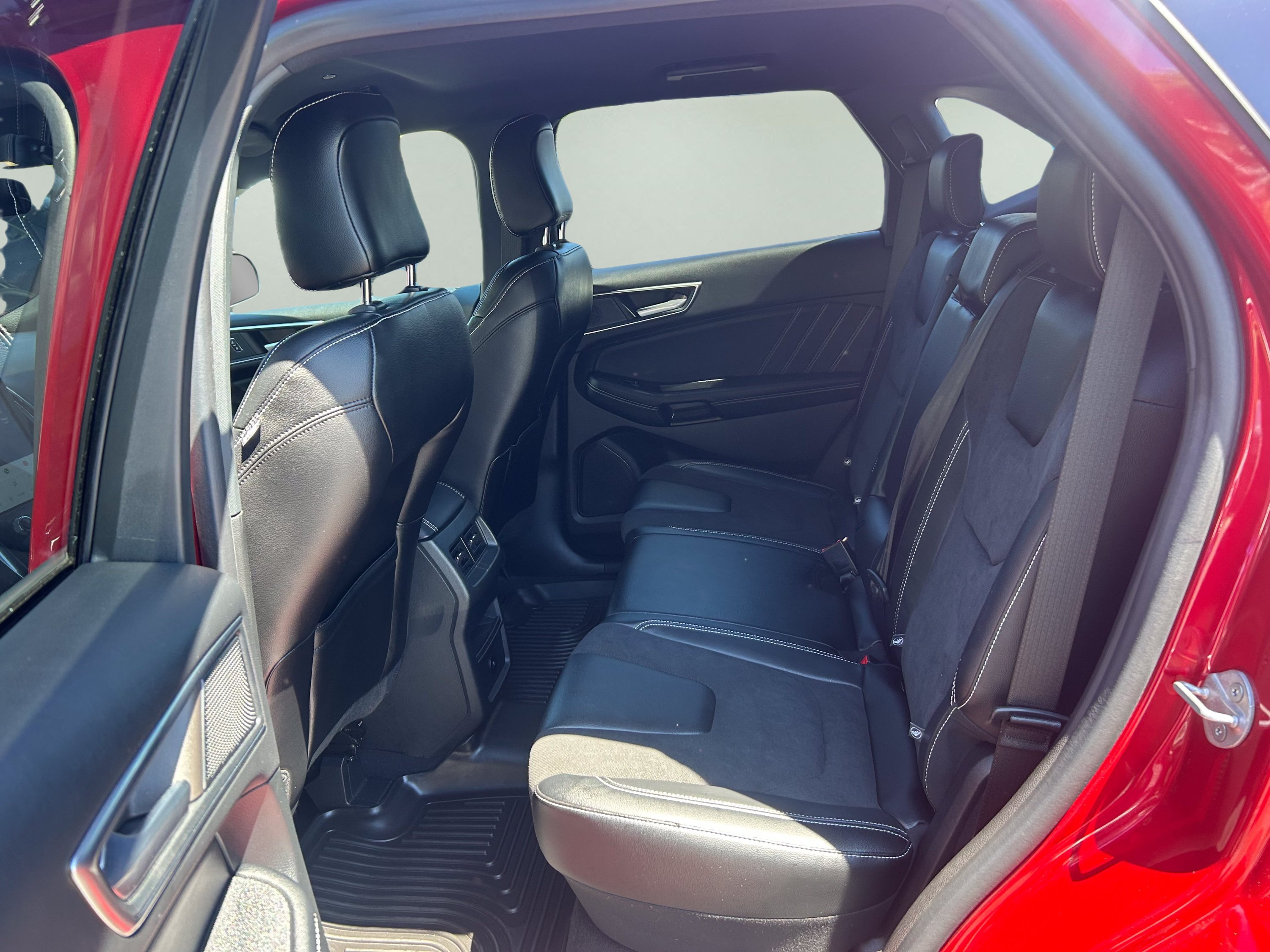 Used 2023 Ford Edge ST AWD/4WD image 10