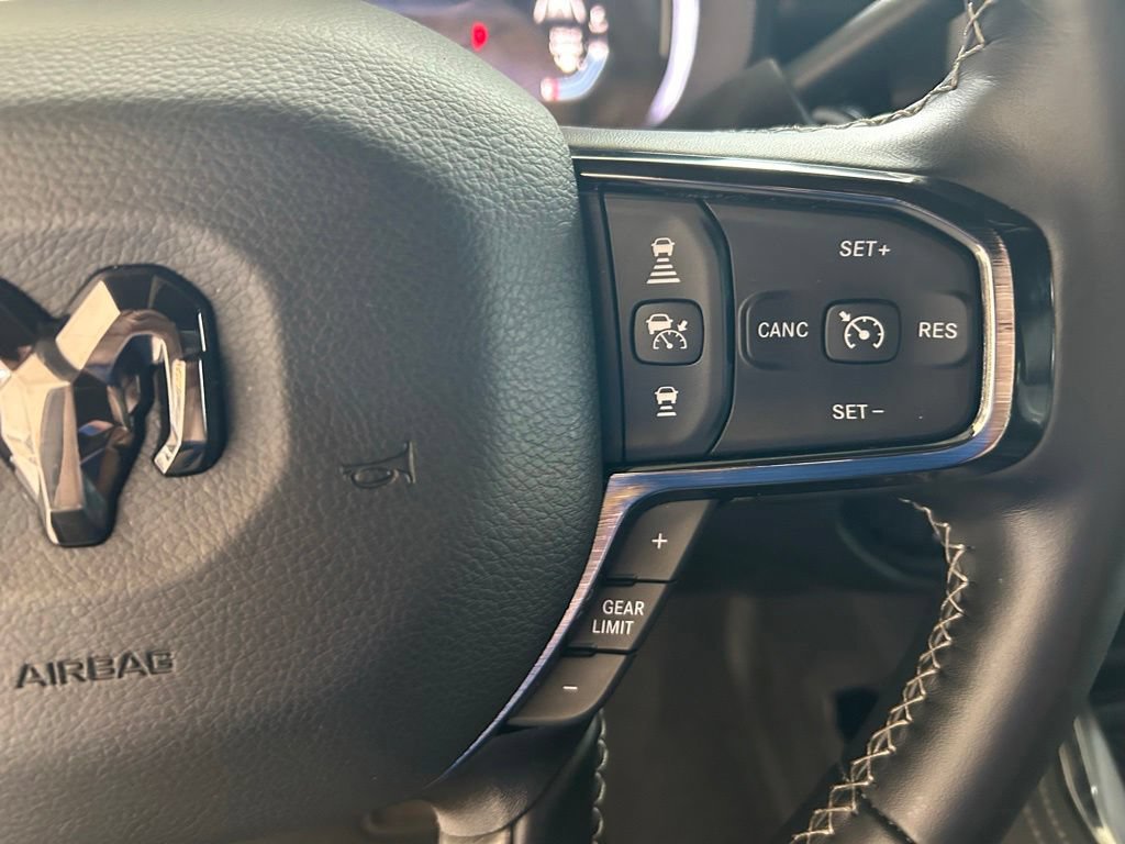 Used 2025 RAM 2500 Limited AWD/4WD image 51