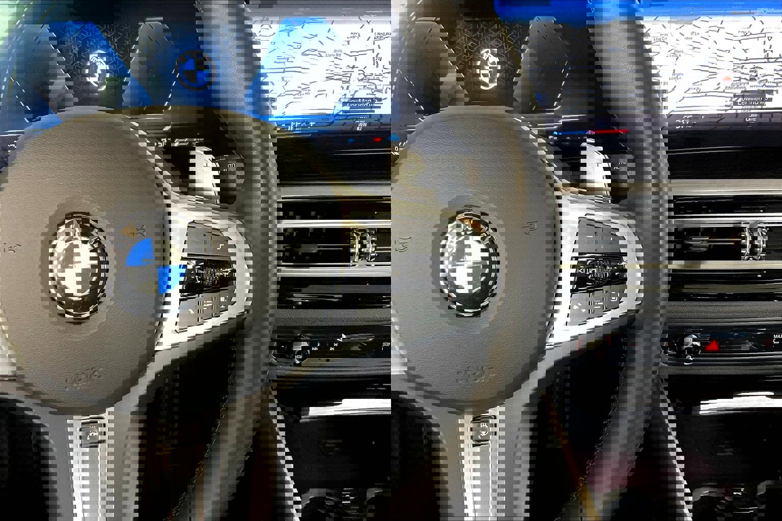 Certified 2024 BMW 330i xDrive Sedan w/ M Sport Package image 19