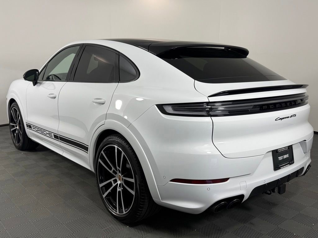 Certified 2025 Porsche Cayenne GTS image 3