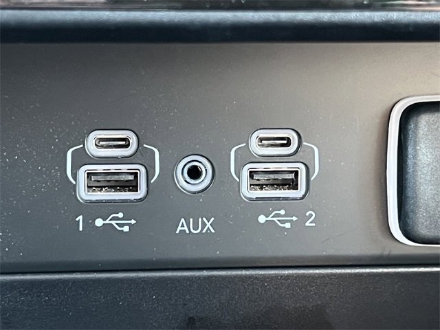 Used 2024 Jeep Grand Cherokee Limited image 30