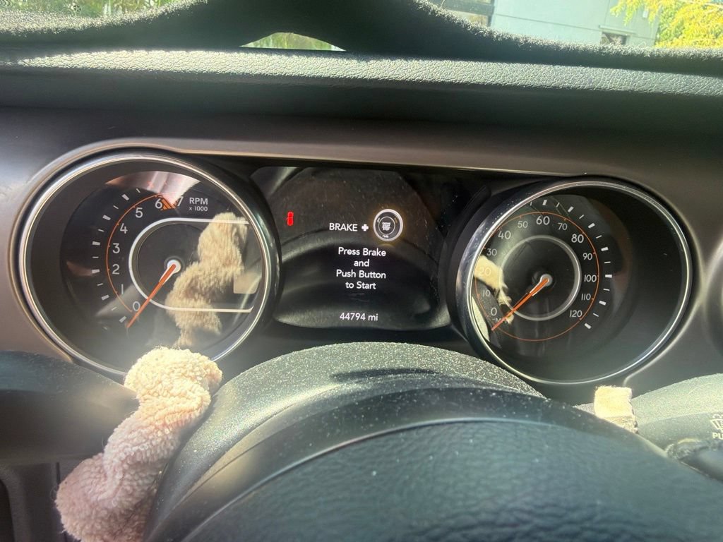 Used 2020 Jeep Wrangler Sport AWD/4WD image 11