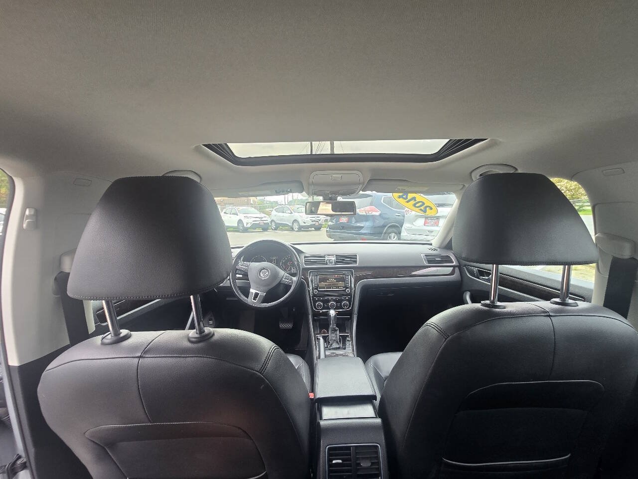 Used 2014 Volkswagen Passat TDI SEL Premium FWD image 23