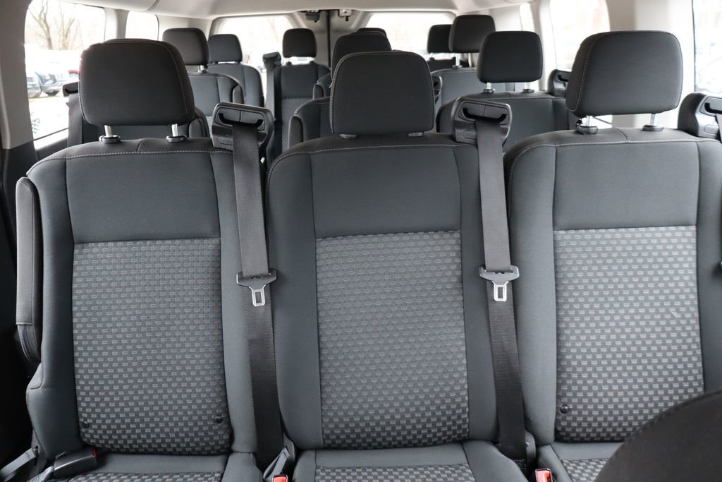 Used 2023 Ford Transit 350 XLT image 33