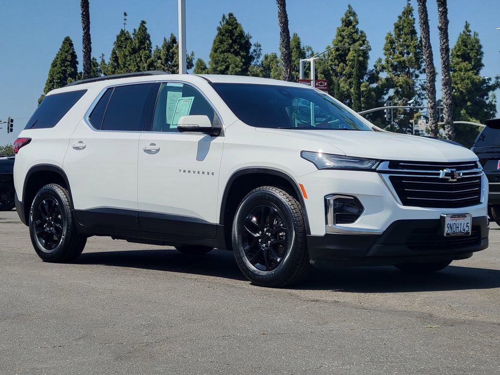 Used 2023 Chevrolet Traverse LT image 31