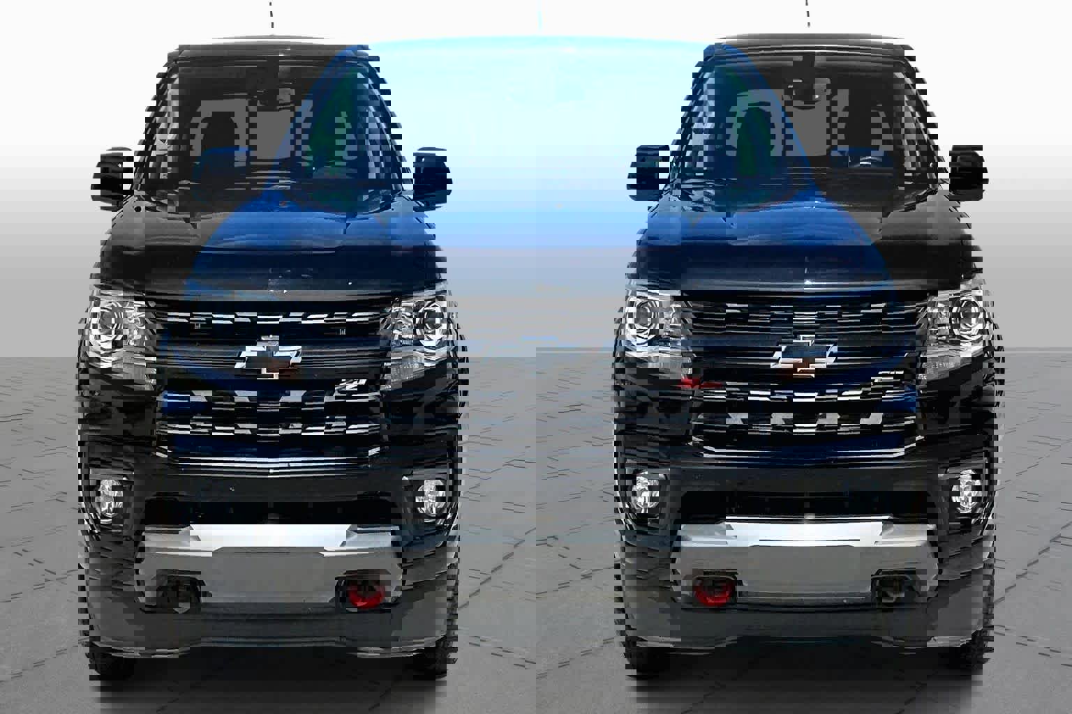 Used 2021 Chevrolet Colorado Z71 w/ Z71 Midnight Edition image 3