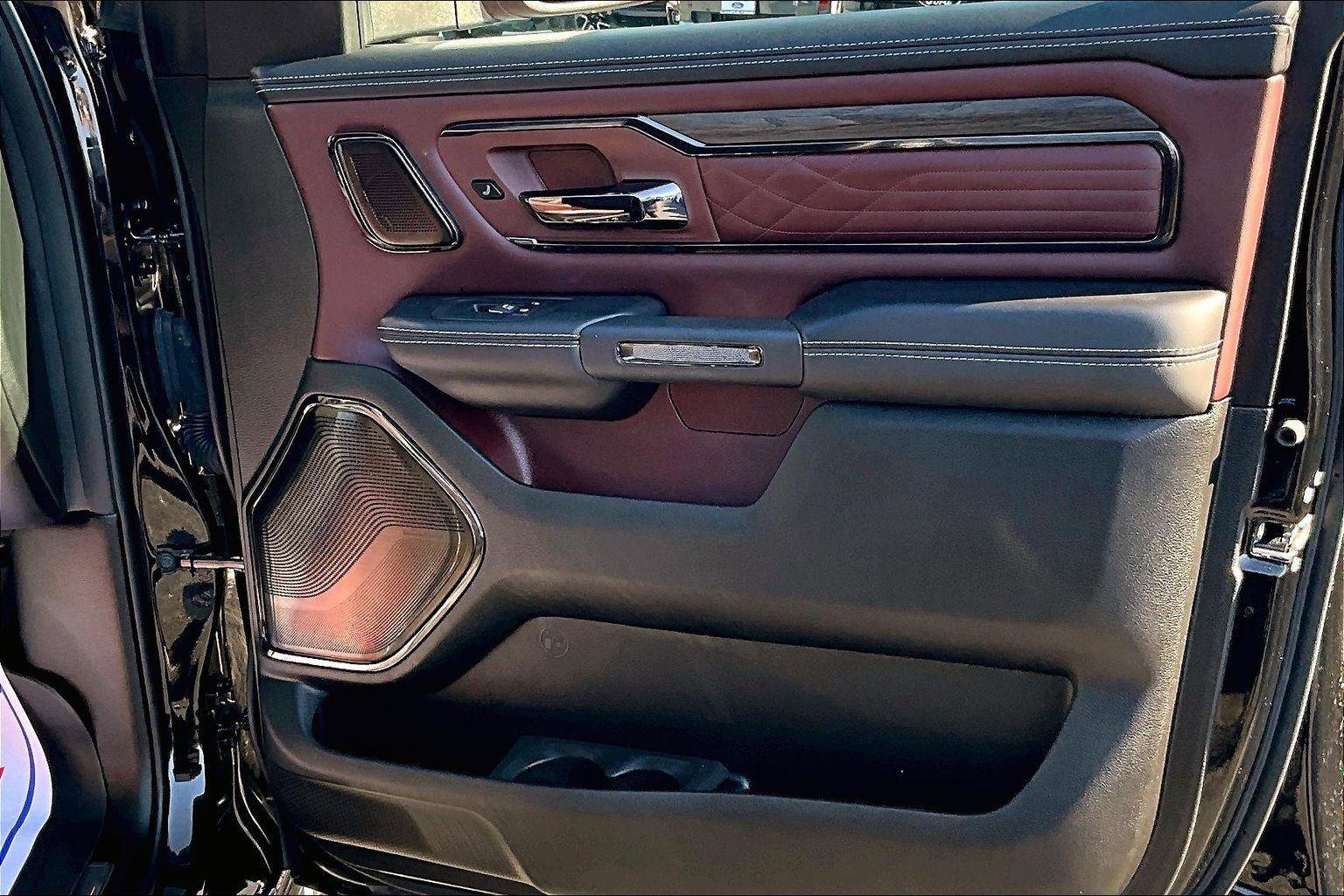 Used 2025 RAM 1500 Limited image 17