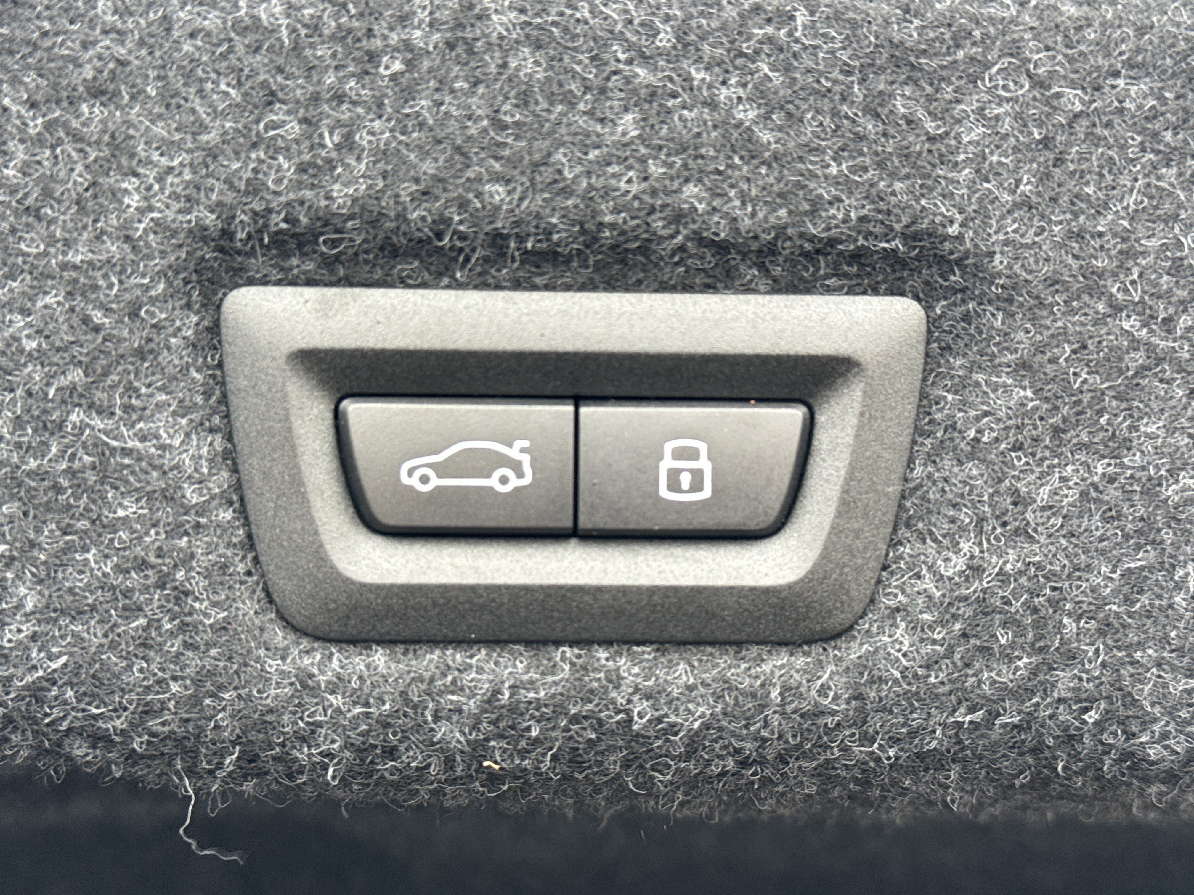 Used 2026 BMW M5 image 45