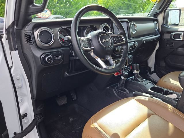Used 2022 Jeep Wrangler Unlimited Rubicon w/ Dual Top Group AWD/4WD image 23