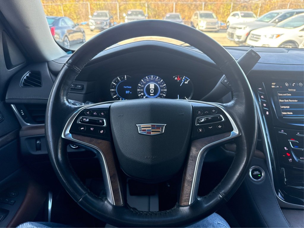 Used 2019 Cadillac Escalade Luxury image 26
