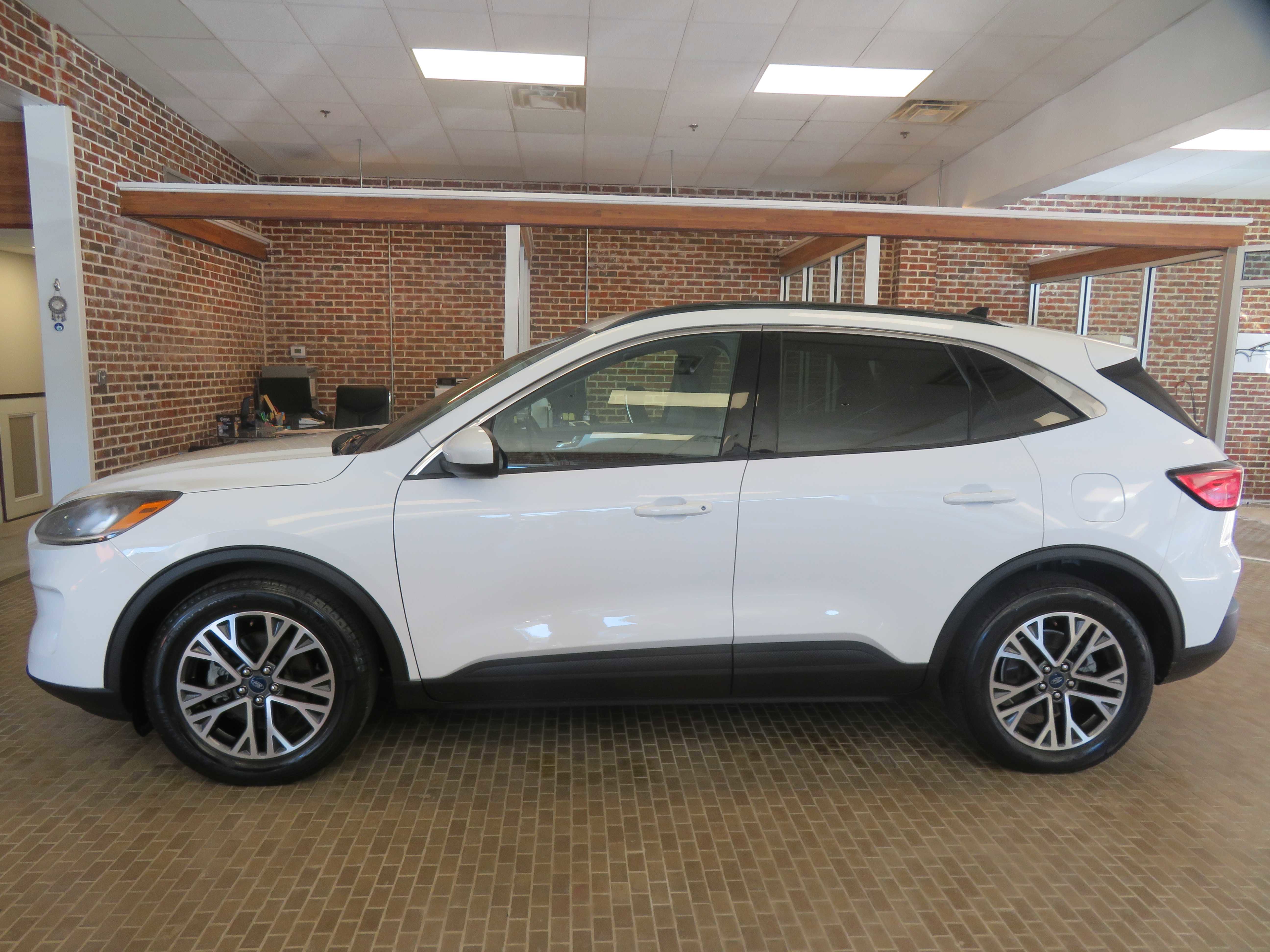 Used 2020 Ford Escape SEL image 64