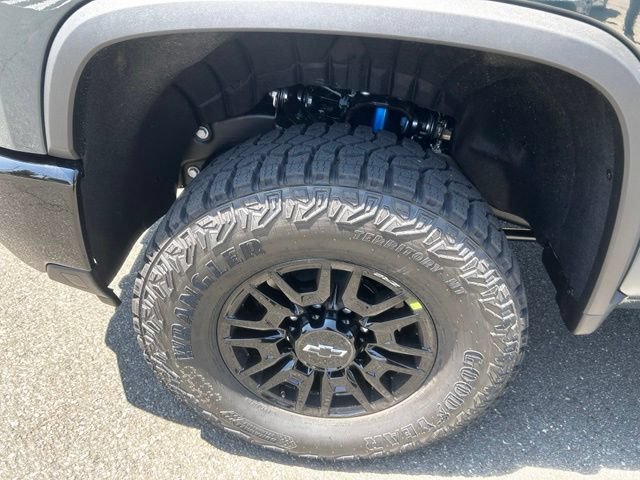 New 2026 Chevrolet Silverado 2500 ZR2 AWD/4WD image 11