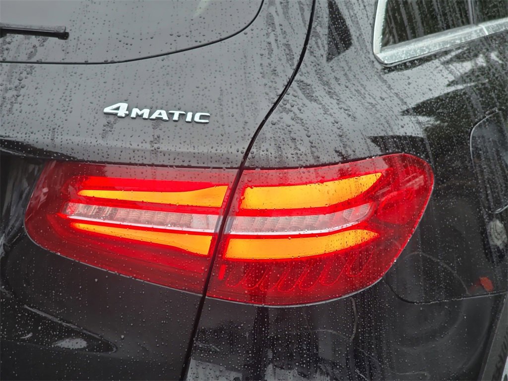 Used 2019 Mercedes-Benz GLC 300 4MATIC image 40