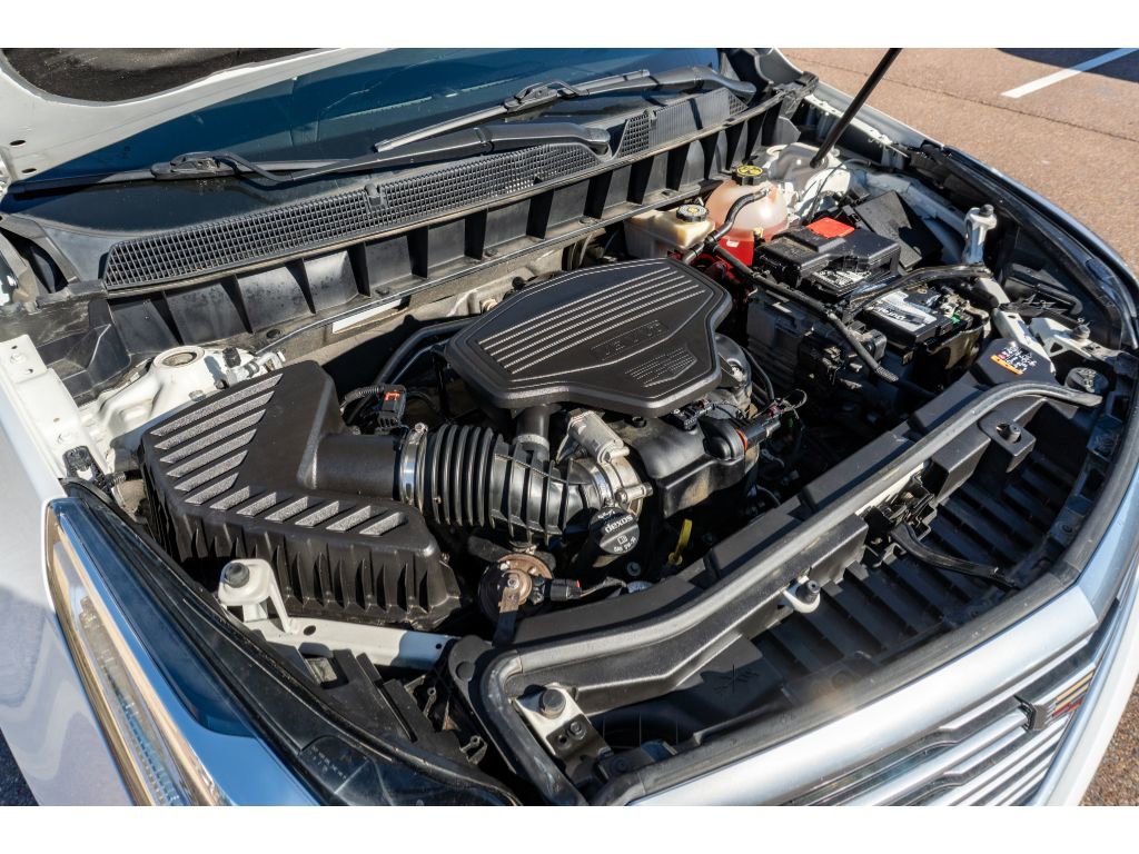 Used 2018 Cadillac XT5 Luxury w/ Driver Awareness Package image 29