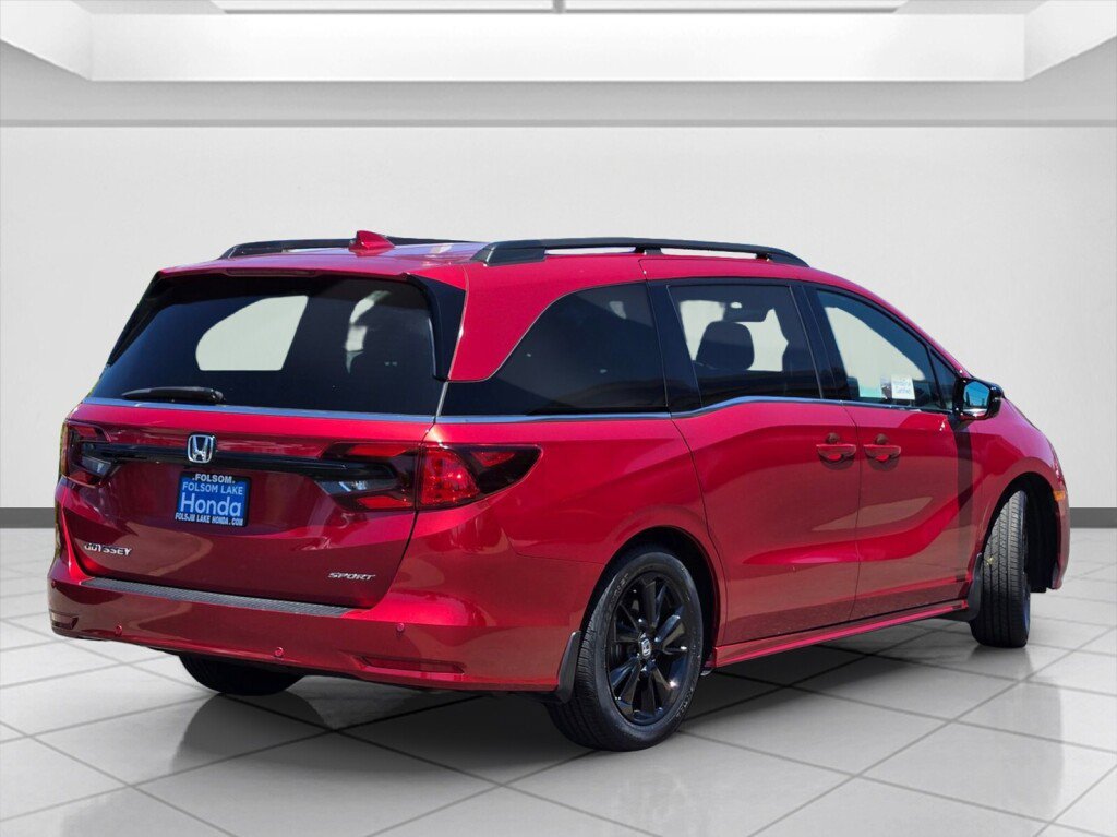 Certified 2023 Honda Odyssey Sport image 5