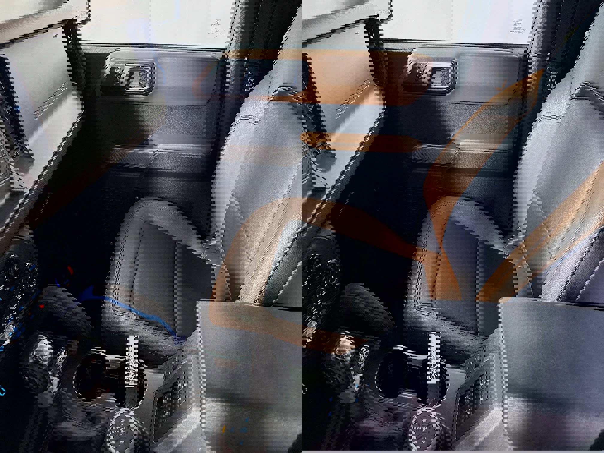 Used 2022 Ford Bronco Outer Banks image 24