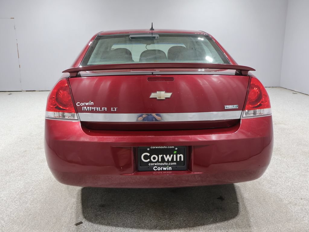 Used 2011 Chevrolet Impala LT w/ Luxury Edition Package FWD image 8
