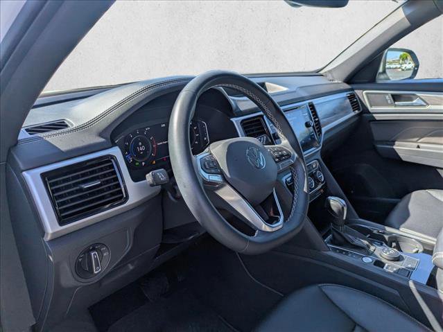 Used 2022 Volkswagen Atlas Cross Sport SE w/ Panoramic Sunroof Package image 10