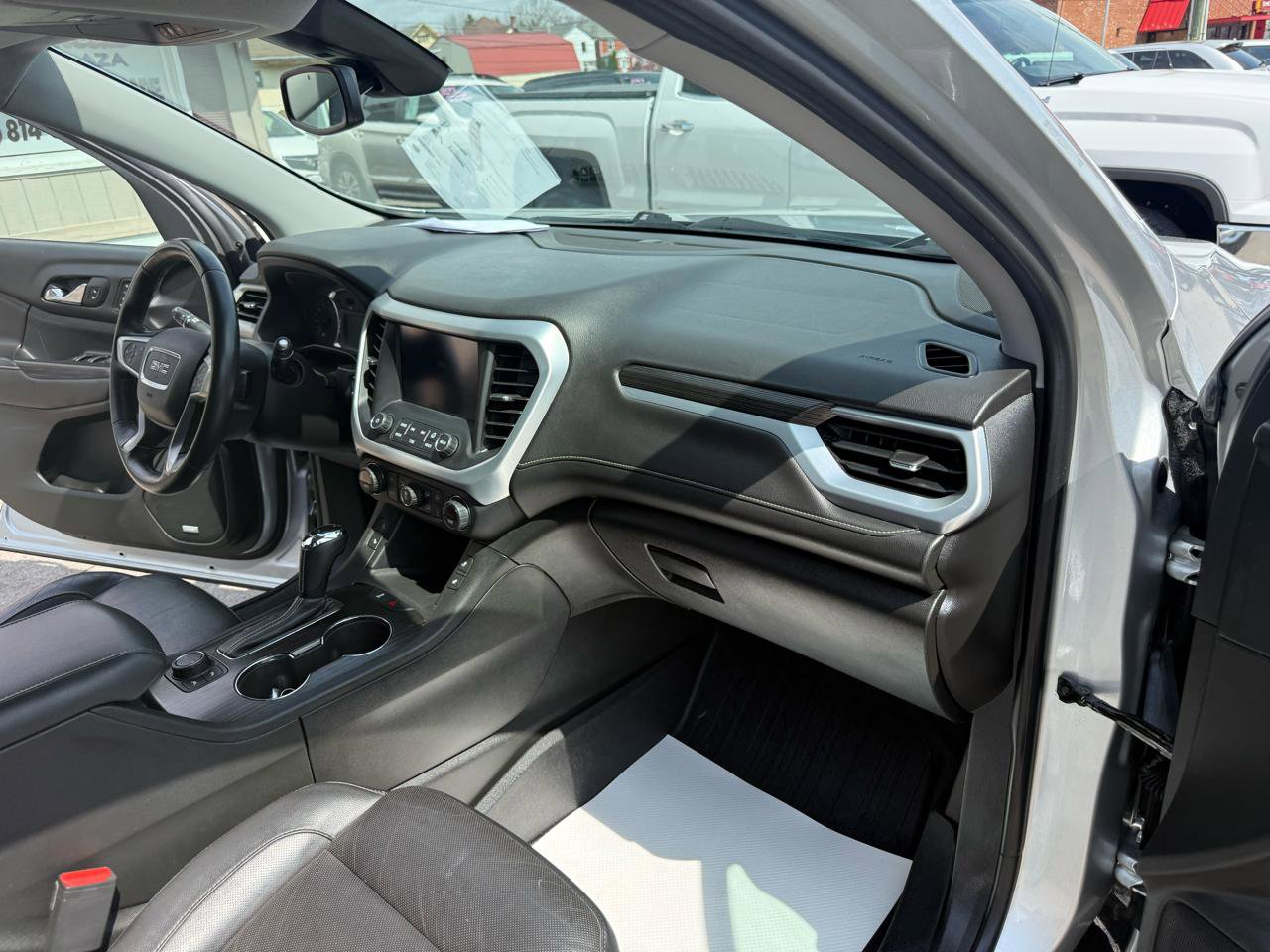 Used 2017 GMC Acadia SLT AWD/4WD image 53