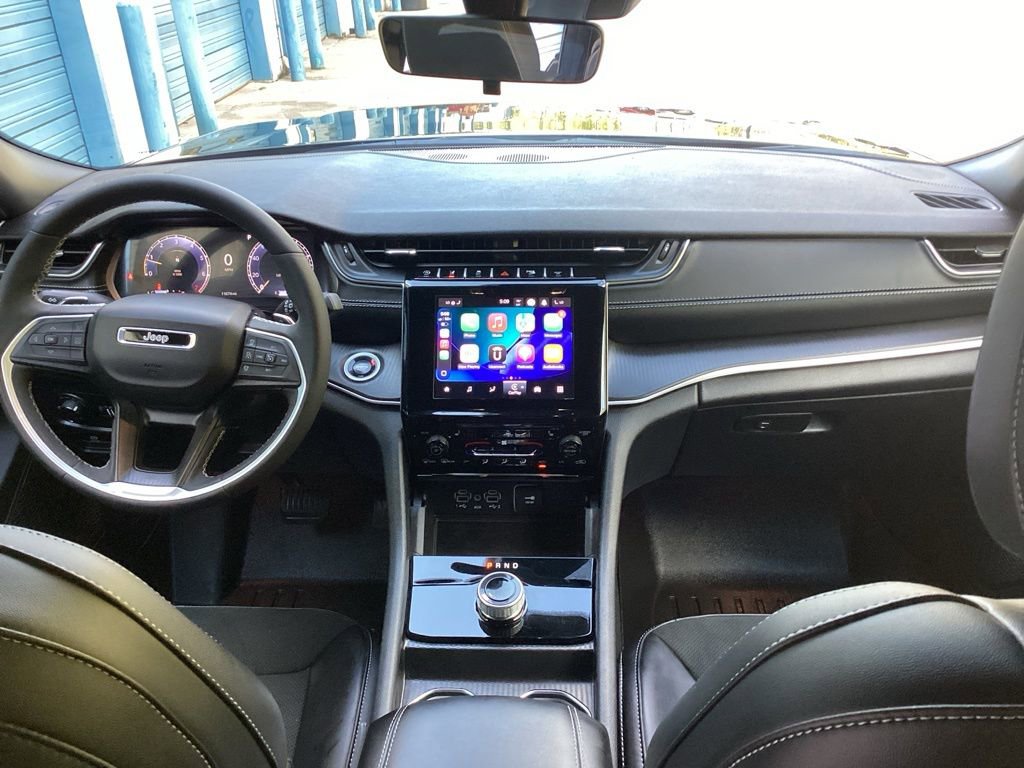 Used 2025 Jeep Grand Cherokee L Altitude image 47