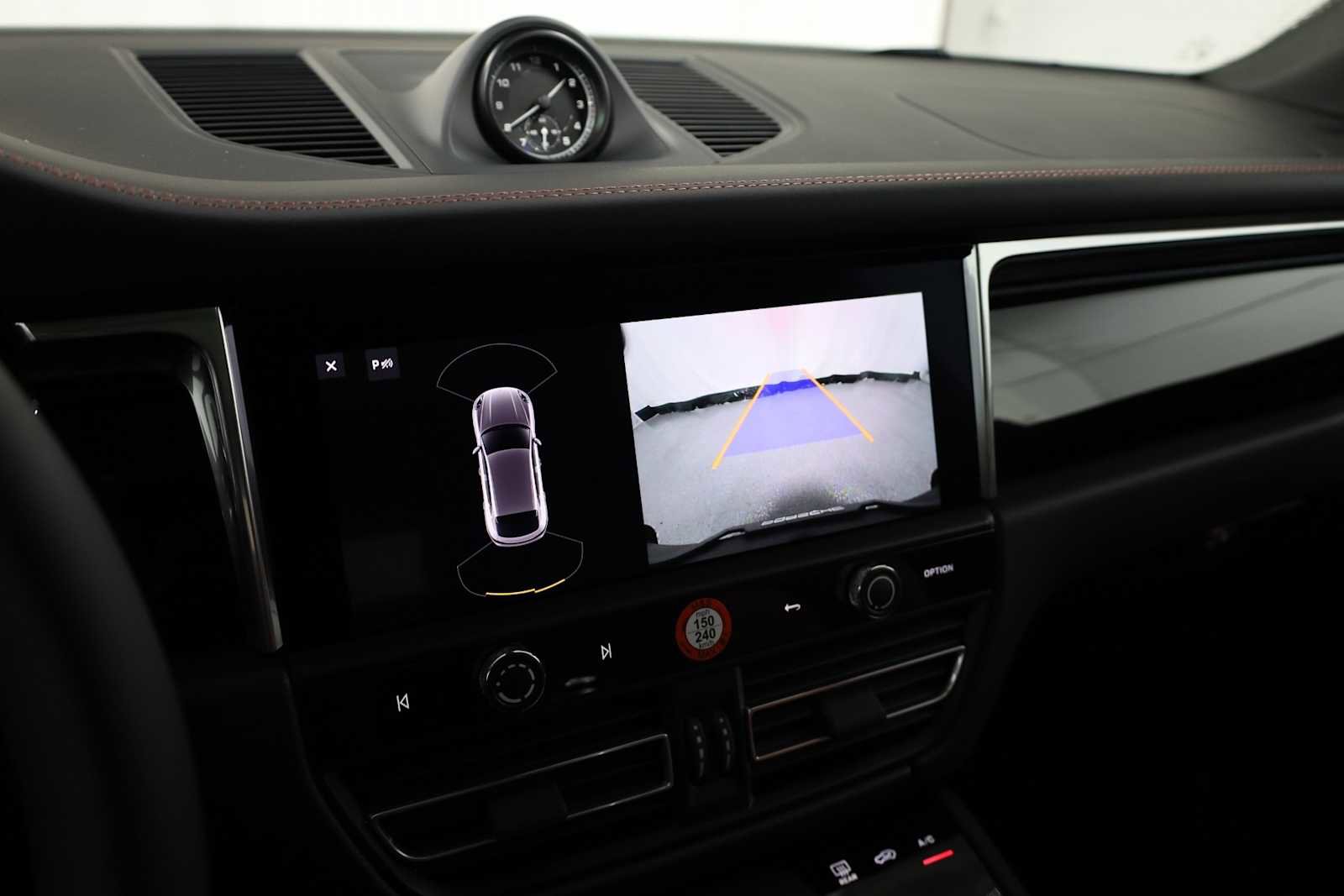 New 2026 Porsche Macan image 34