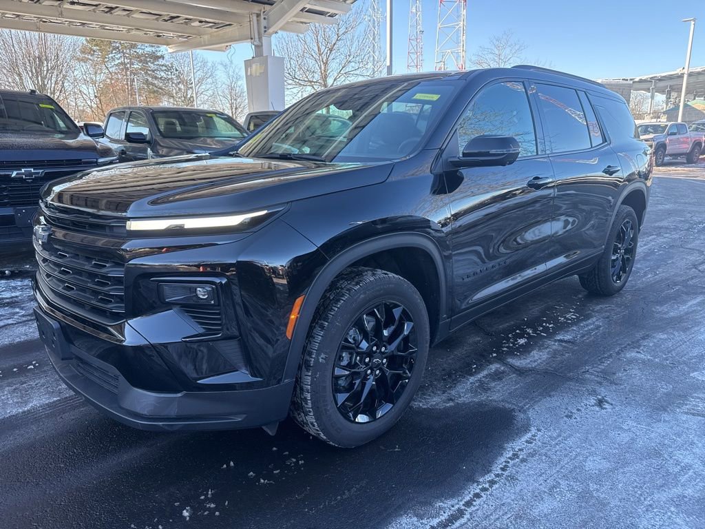 New 2026 Chevrolet Traverse LT w/ Midnight/Sport Edition image 3