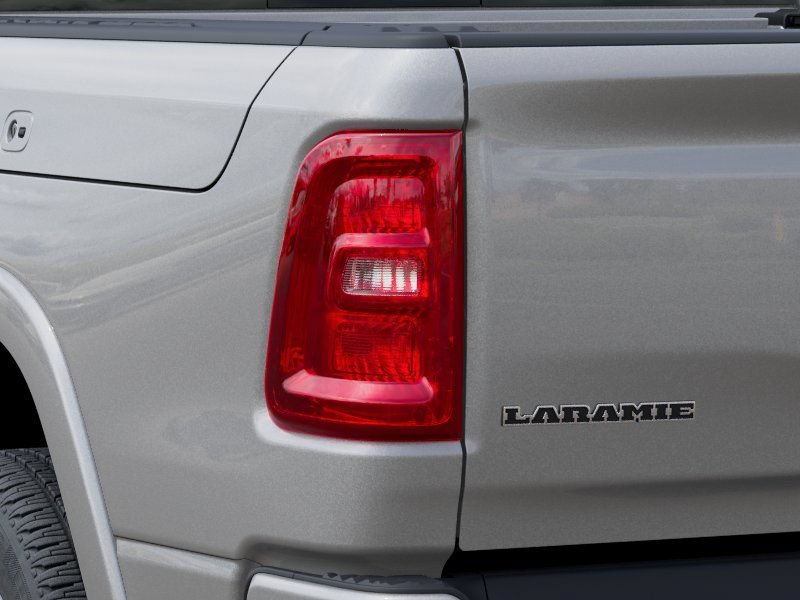 New 2026 RAM 1500 Laramie AWD/4WD image 9