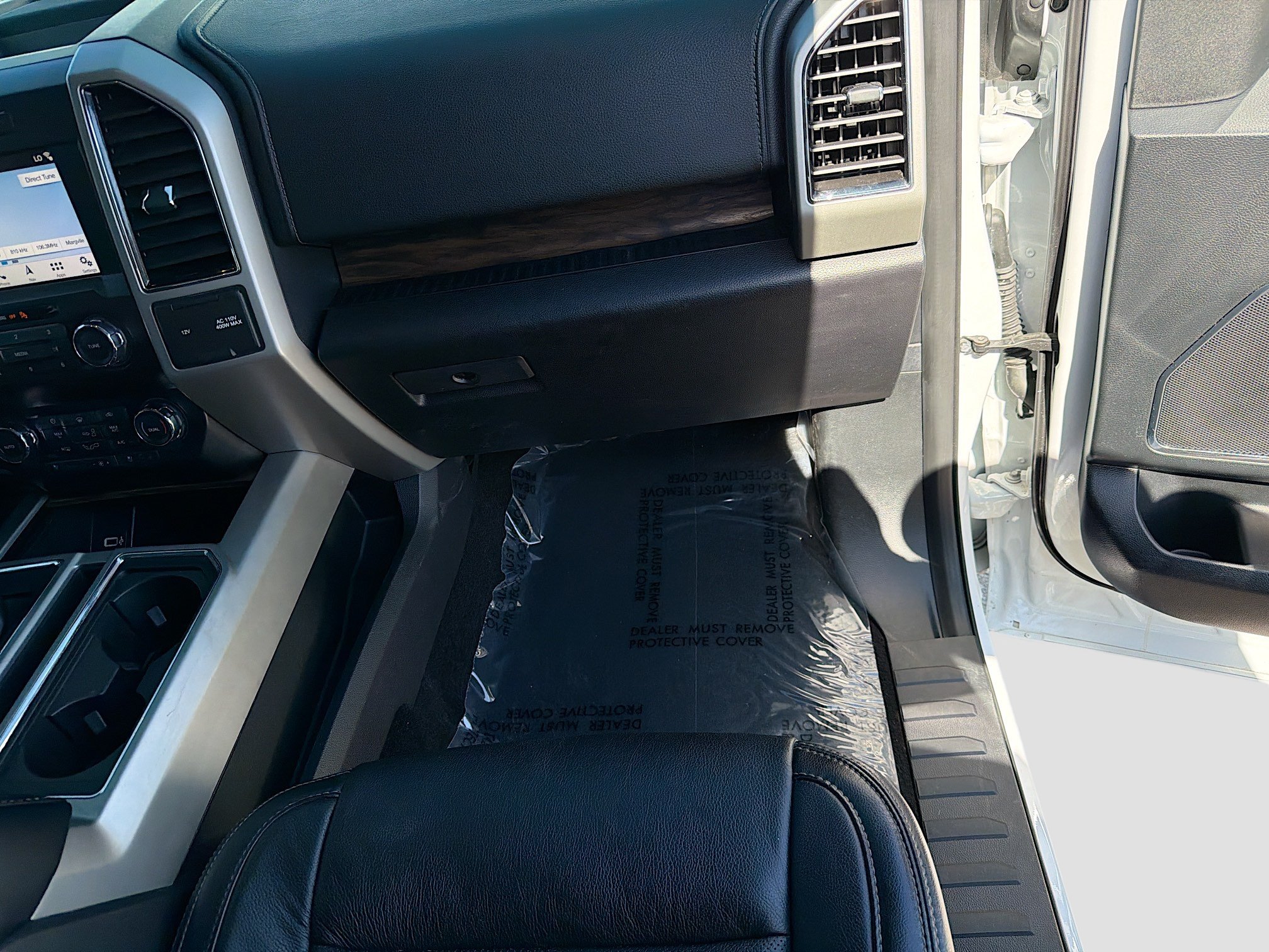Used 2019 Ford F150 Lariat w/ Trailer Tow Package AWD/4WD image 17