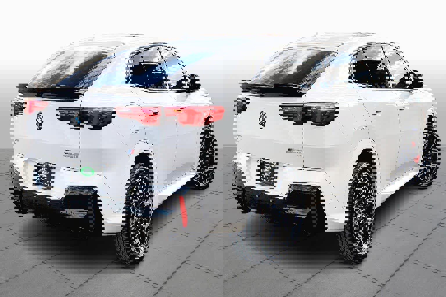 Used 2024 BMW X2 M35i w/ Premium Package image 12