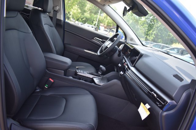 New 2026 Kia Sportage EX FWD image 13